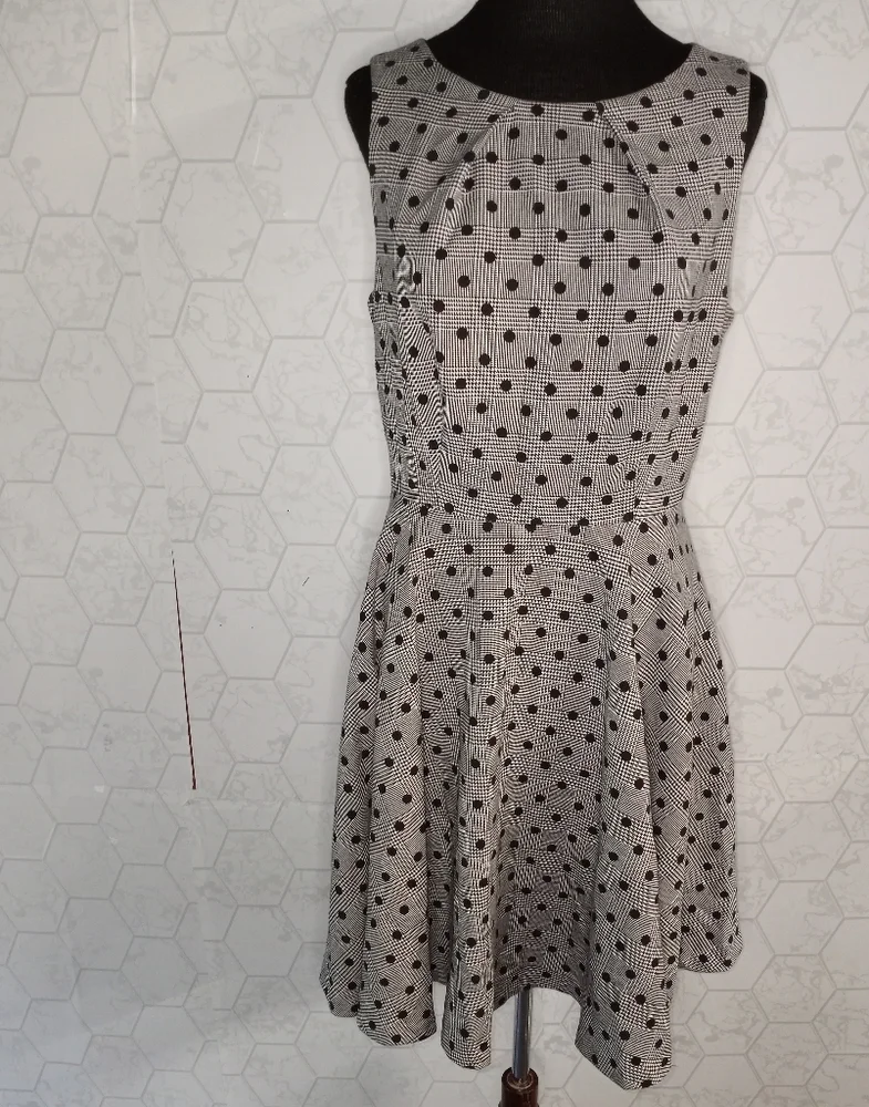 ELLE Plaid polka-dot flare dress in gray/black - Picture 10 of 16